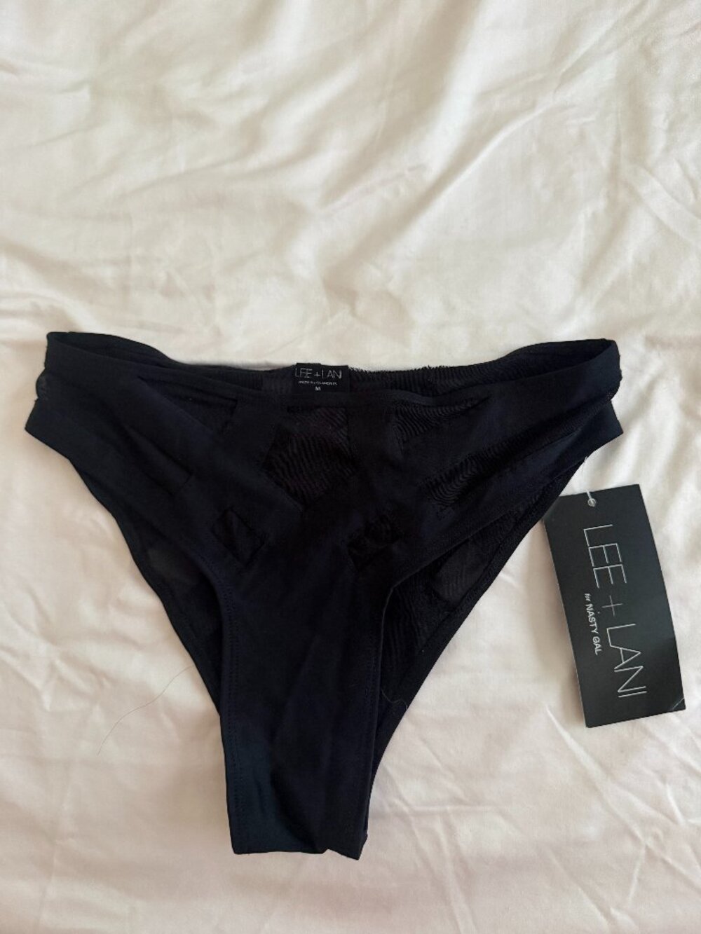 Lee + Lani Black Bikini Bottom Size M NWT